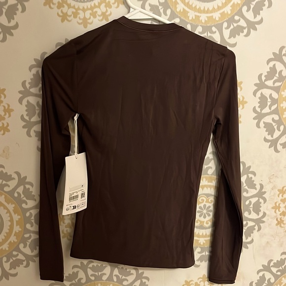 Brand new ❣️ Wundermost long sleeve crew neck espresso with tags sizes XS, S, M - Picture 2 of 6
